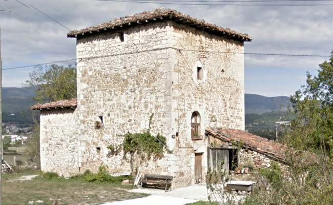 une maison ancienne a vendre 