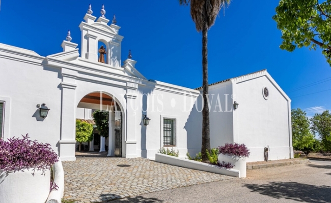 unique estates, charming houses, 
