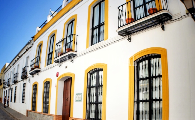 Charming Rural Hotel and Restaurant for Sale in the Sierra Norte of Seville