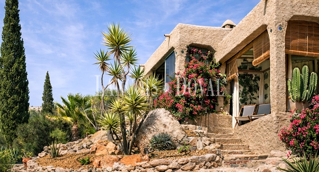 Buying a Cortijo in Agua Amarga (Cabo de Gata)