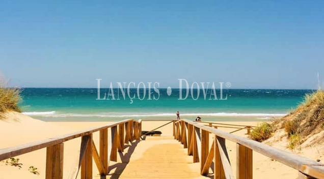 Cádiz. Proyecto residencial y hotelero zona costa de El Palmar, Caños de Meca, Barbate