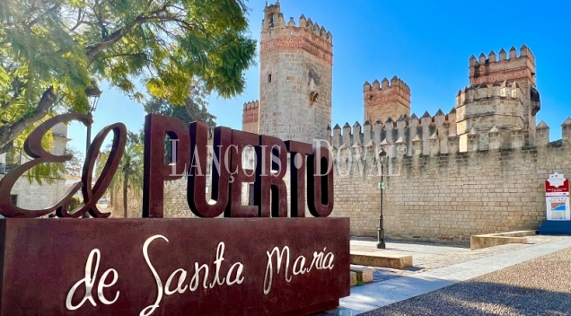 Edificio de uso mixto en venta en El Puerto de Santa María (Cádiz): inversión inmobiliaria en una ubicación turística privilegiada