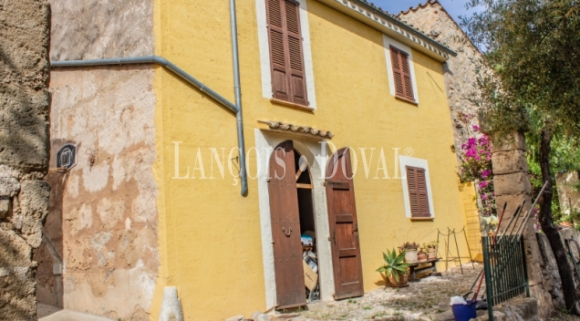 Mallorca. Una singular Casa rústica en venta en Andratx