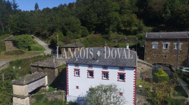 Taramundi. Venta casa Rústica reformada con vistas a la montaña