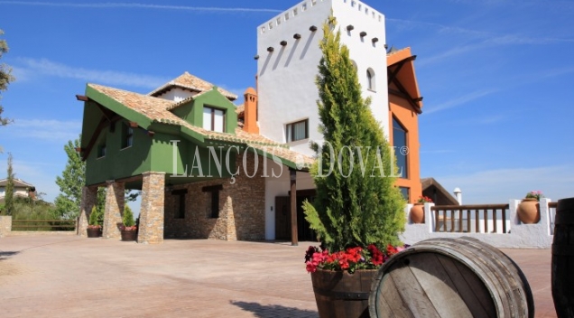 Dílar. Granada. Hotel rural restaurante en venta.