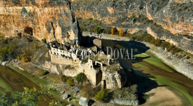 Segovia. Casa palacio actualmente restaurante y eventos en venta.