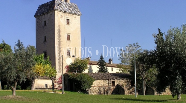 Magnífica casa señorial fortificada en venta con torre de defensa. Lliçà De Vall. Barcelona.