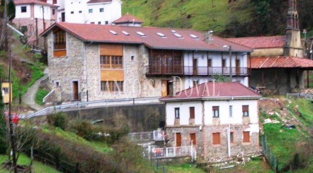 Casa rural en venta. Antigua rectoria. San Martino. Pola de Lena. Asturias
