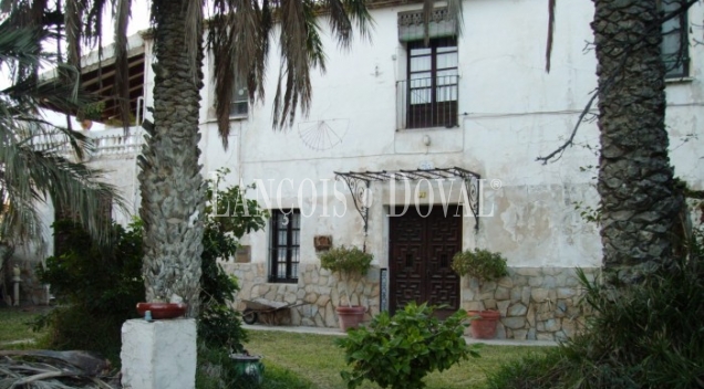 Alicante. Finca y masía en venta. Sant Vicente del Raspeig.