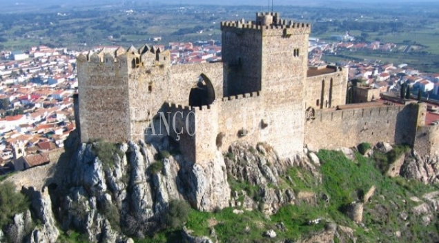 Alburquerque. Casa señorial palacio en venta. Badajoz.