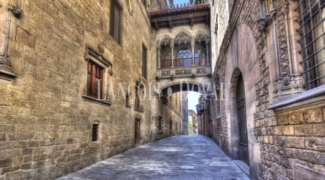 Barcelona. Barrio Gótico. Palacio en venta. Edificio en Ciutat Vella.