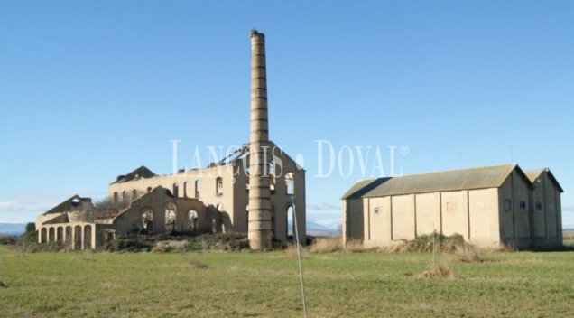 Cortes de Navarra. Tudela. Antigua fábrica de azúcar en venta. Ideal usos dotacionales.