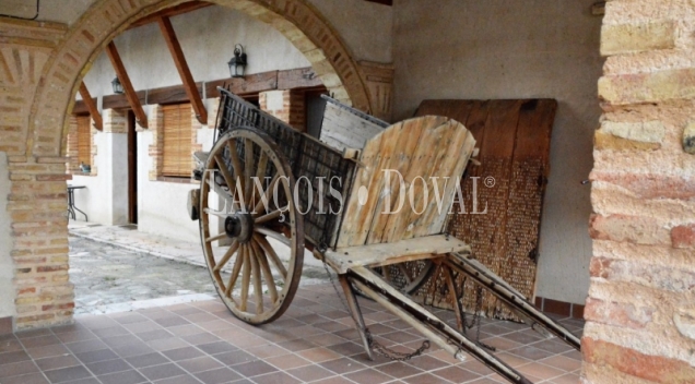 Casas rurales, hoteles con encanto y propiedades singulares en venta.Segovia. 