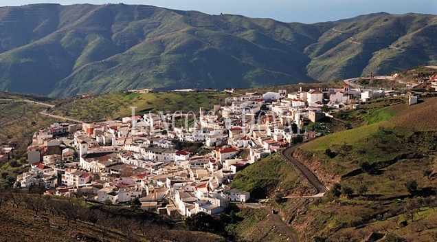 Alpujarra Granadina. Casa de labranza en venta a rehabilitar. Ideal turismo rural.