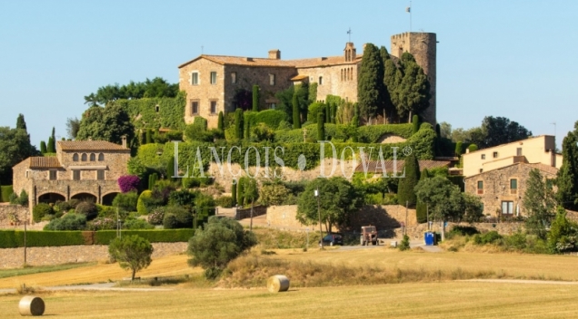 Baix Empordà. Histórico castillo en venta.