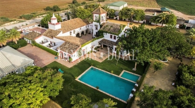 Sevilla. Emblemática hacienda en alquiler para eventos, bodas y celebraciones.