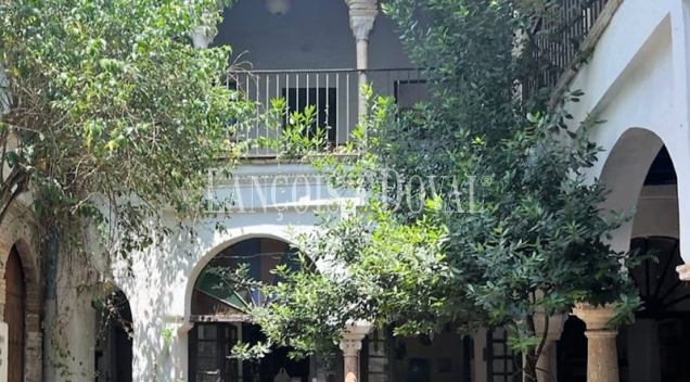Córdoba. Casa señorial en venta en el casco histórico. Ideal hotel con encanto.