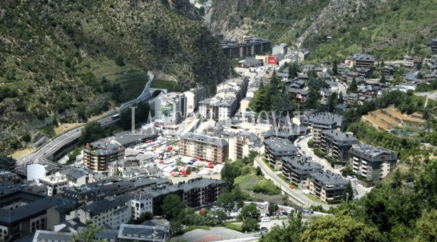 Aixirivall. Sant Julià de Lòria. Andorra. Solar en venta para proyecto residencial.