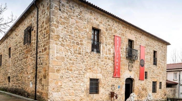 Soria. Alquiler del Palacio de Alcubilla de Avellaneda.
