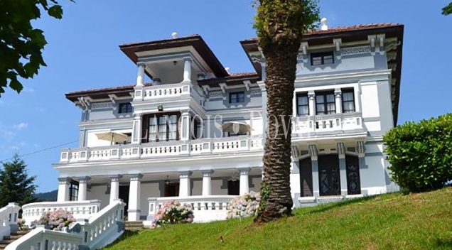 Asturias. Casa colonial en alquiler para eventos y celebraciones.