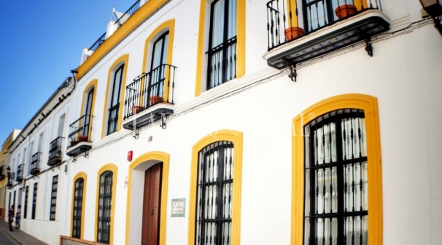 Sevilla. Hotel rural con encanto y restaurante en venta en la Sierra Norte. El Pedroso