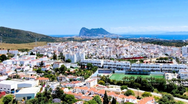 Cádiz: venta proyecto de apartamentos turísticos junto a Gibraltar y Sotogrande Cádiz: venta proyecto de apartamentos turísticos junto a Gibraltar y Sotogrande