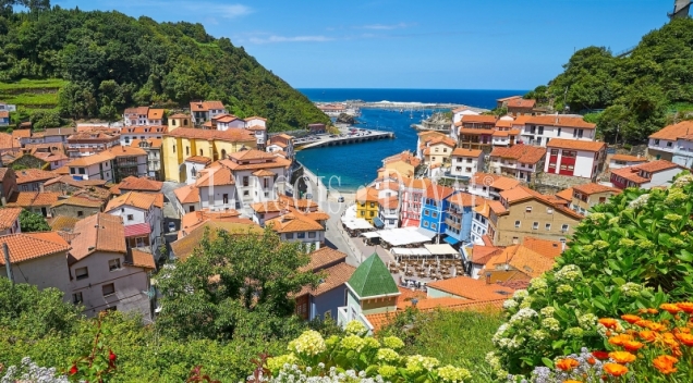 Cudillero. Centro urbano. Piso en venta en la bella y famosa villa marinera asturiana