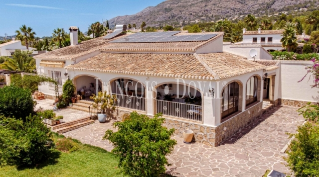 Finca en venta Jávea Montgo Valls.