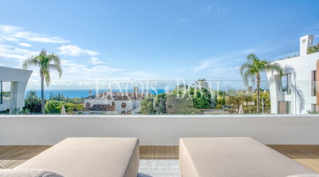Marbella. Reserva Sierra Blanca. Venta Exclusivo Dúplex con vistas al mar