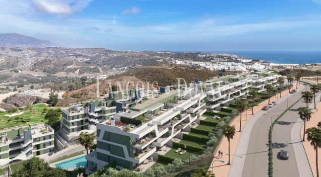 Cala de Mijas. Apartamentos en venta de obra nueva. Cerca del Campo de Golf y con Vistas al Mar