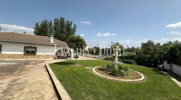 Cuenca. Arcas Del Villar. Finca en venta con dos casas. Ideal turismo rural