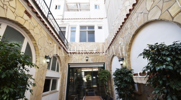 El Masnou. Maresme. Casa señorial en venta frente al mar. Costa de Barcelona