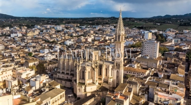 Manacor. Edificio para rehabilitar en el centro urbano. Mallorca