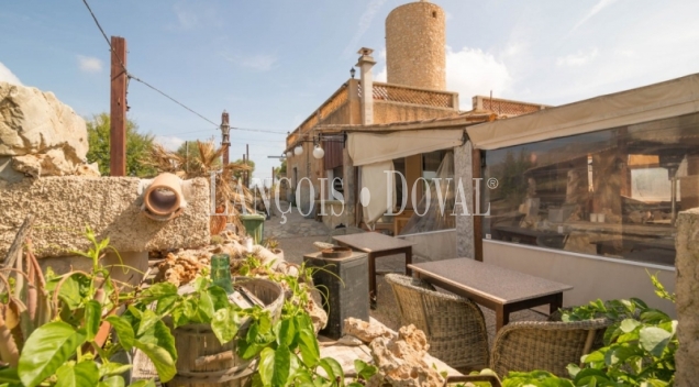 Capdepera. Restaurante con molino en venta, Mallorca inversiones turísticas.