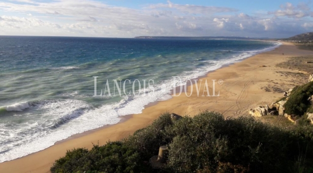 Tarifa. Parcela para proyecto de edificio de 6 apartamentos turísticos. Cádiz