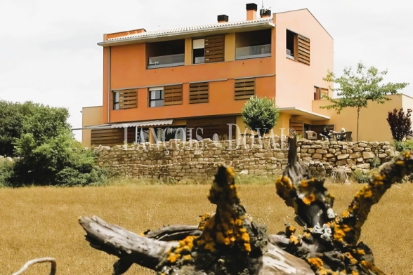 Bierge. Hotel rural con encanto en venta. Somontano. Sierra de Guara Huesca