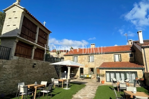 Costoia A Coruña. Venta Casa rural con encanto a cinco minutos de Santiago de Compostela