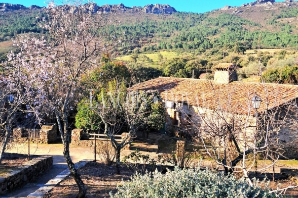 Cáceres. Complejo turístico rural en venta. Valencia de Alcántara. 