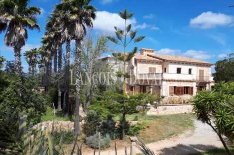 Mallorca. Finca con villa de lujo en venta. Felanitx