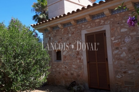 Mallorca. Finca con villa de lujo en venta. Felanitx