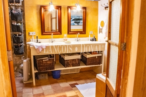 Mallorca. Una singular Casa rústica en venta en Andratx
