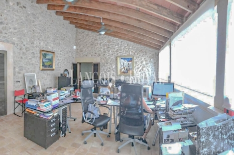 Mallorca. Finca singular en venta. Ideal hotel rural con encanto.