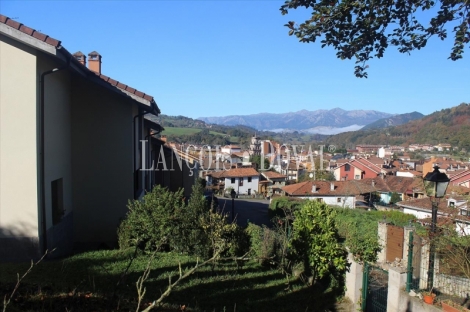 Cangas de Onís. Casa de pueblo en venta. Excelentes vistas. Asturias