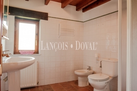 Casa rural tradicional en venta. Vistas Picos, Asturias propiedades singulares