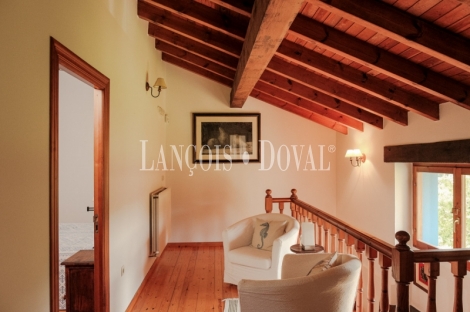 Casa rural tradicional en venta. Vistas Picos, Asturias propiedades singulares