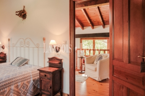Casa rural tradicional en venta. Vistas Picos, Asturias propiedades singulares