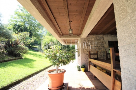 Asturias. Chalet rústico de piedra en venta. Arriondas. Parres