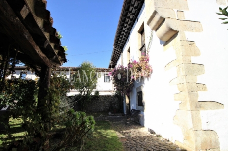 Asturias. Casa señorial histórica en venta actualmente hotel con encanto.