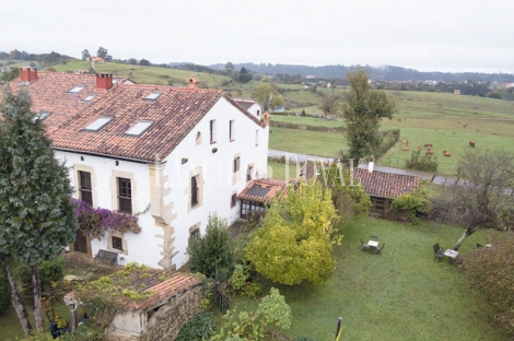 Asturias. Casa señorial histórica en venta actualmente hotel con encanto.