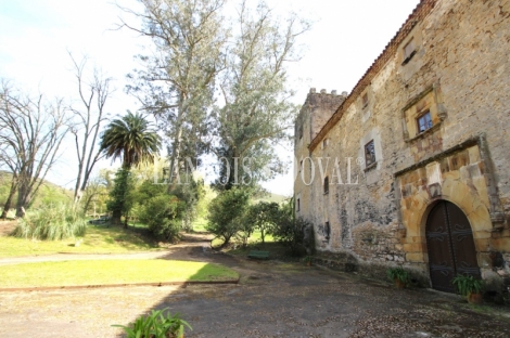 Asturias. Casa palacio en venta siglo XVI. Concejo de Salas. 